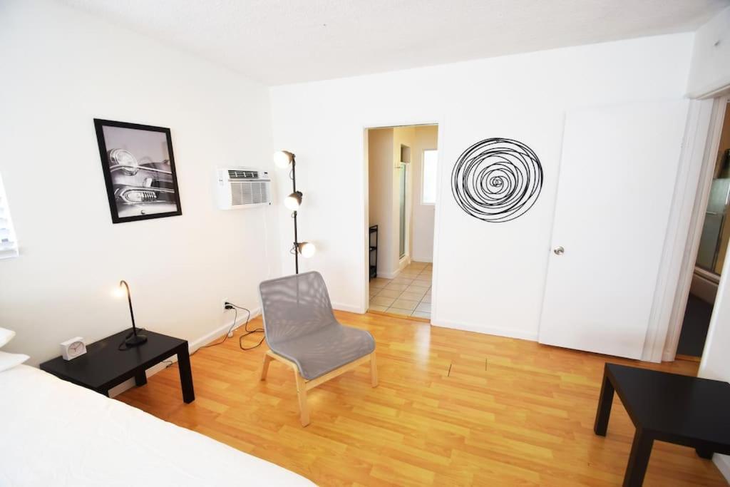 Hollywood Business Apartments Los Angeles Bagian luar foto